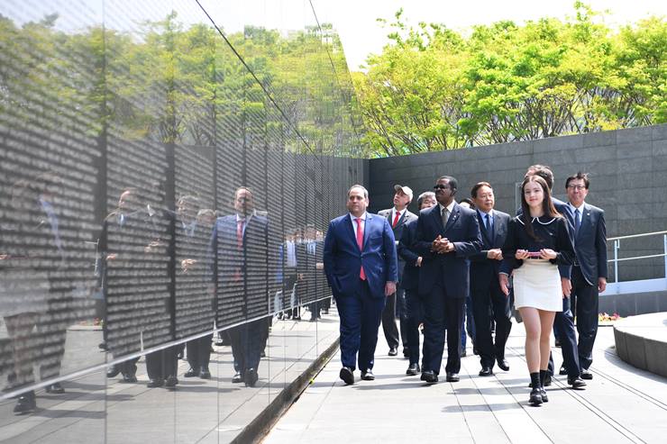 유엔기념공원 방문-20230406 BIE 실사단 UN기념공원 방문(UN기념공원) 03